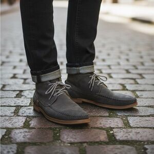 EUC - Men’s Fenchurch Suede Boots - Size - 44 - gray